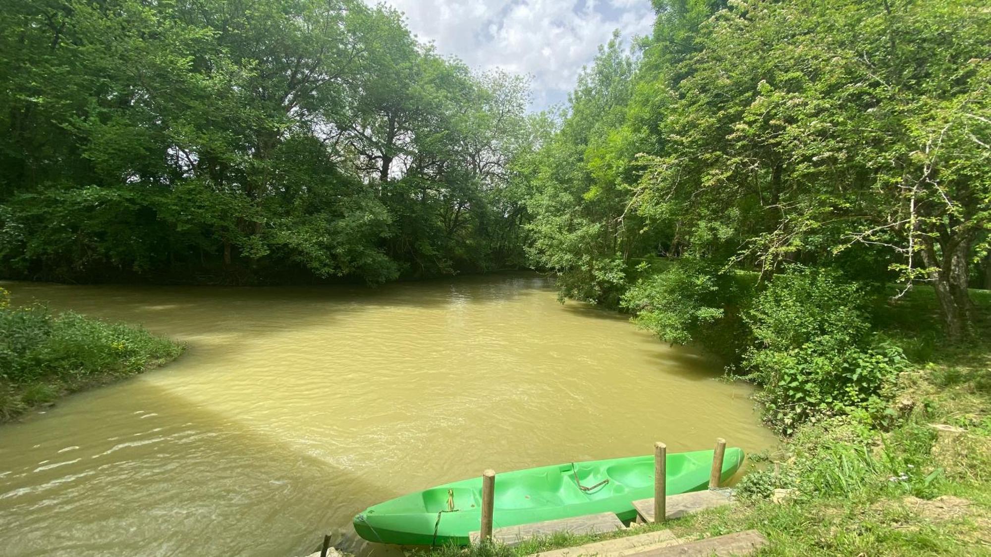 Homps  Gite Le Moulin Samsara المظهر الخارجي الصورة